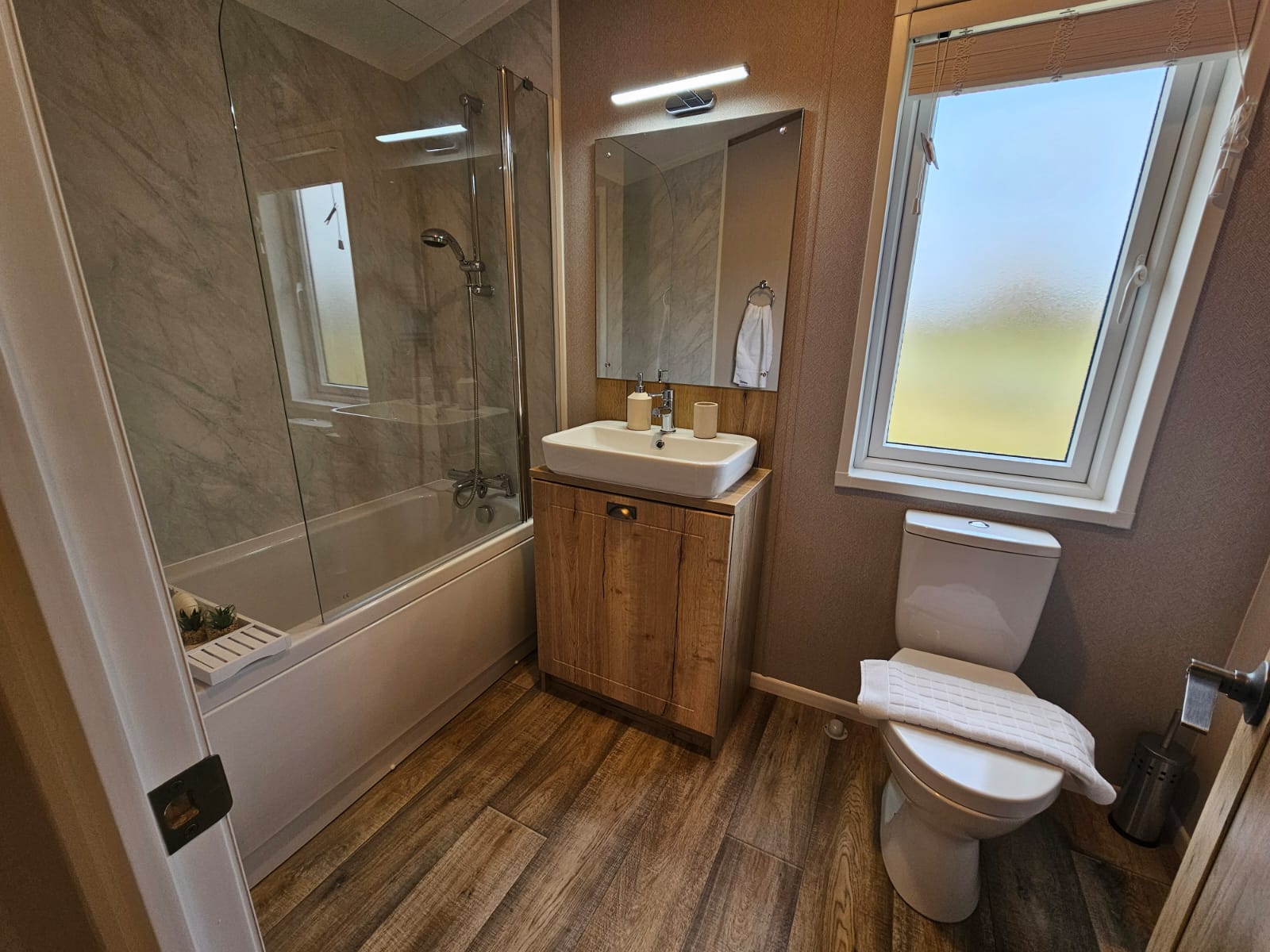 Brickyard lakes - lodges-for-sale