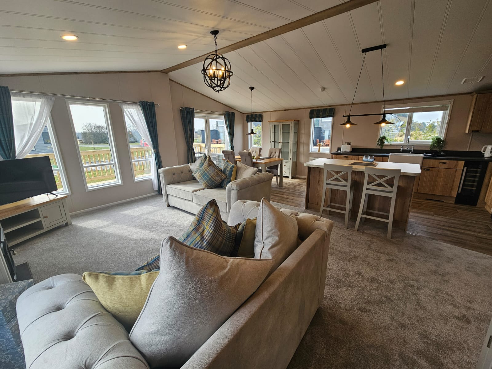 Brickyard lakes - lodges-for-sale
