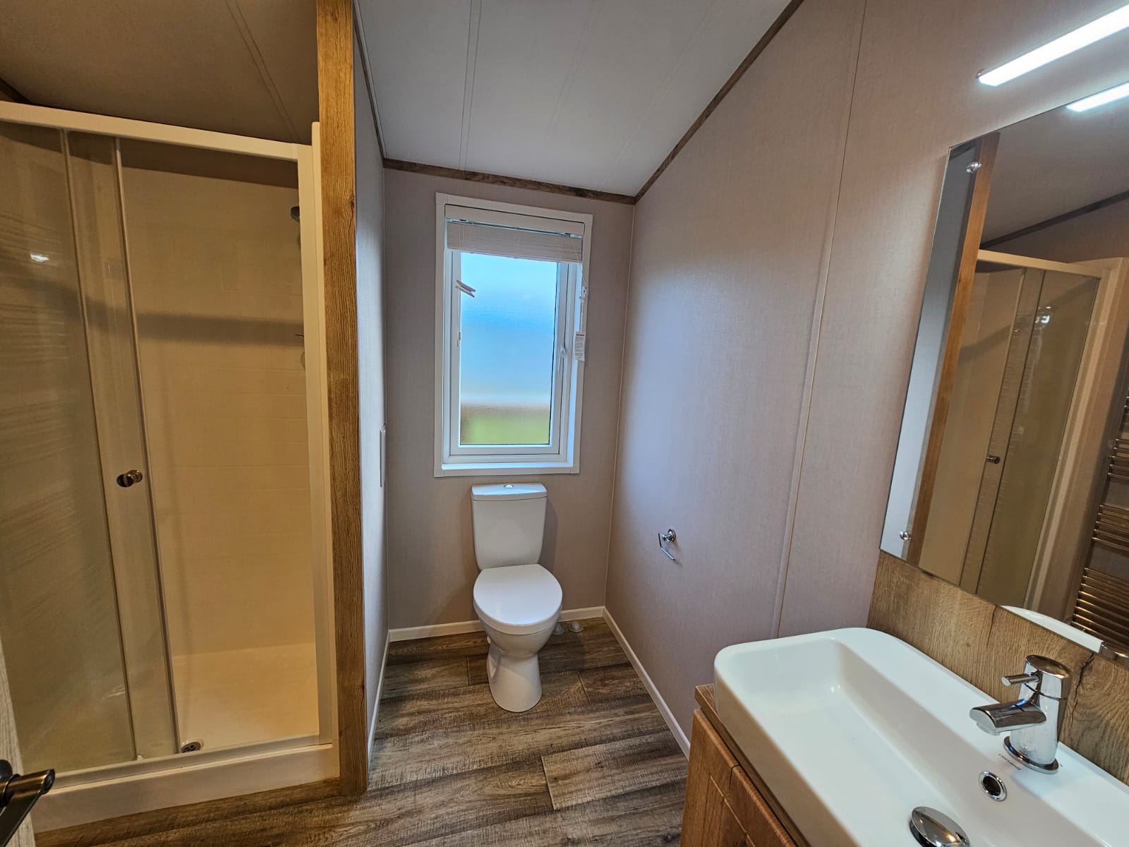 Brickyard lakes - lodges-for-sale