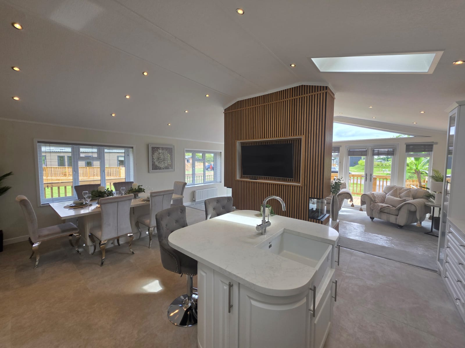 Brickyard lakes - lodges-for-sale