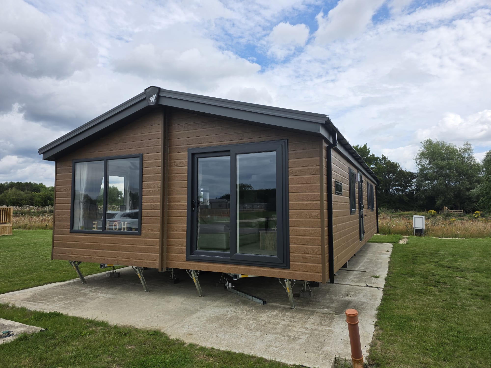 Brickyard lakes - lodges-for-sale