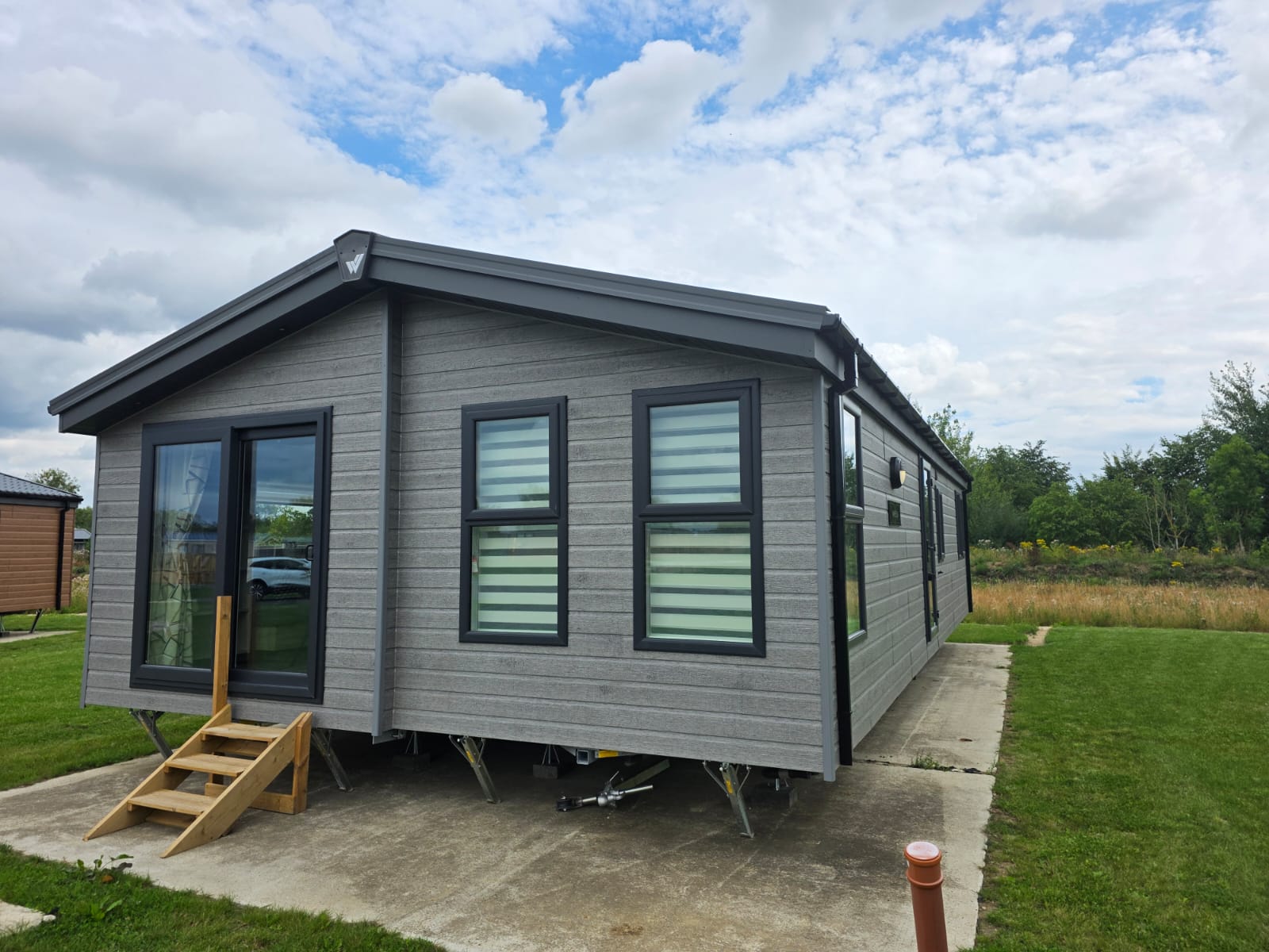 Brickyard lakes - lodges-for-sale