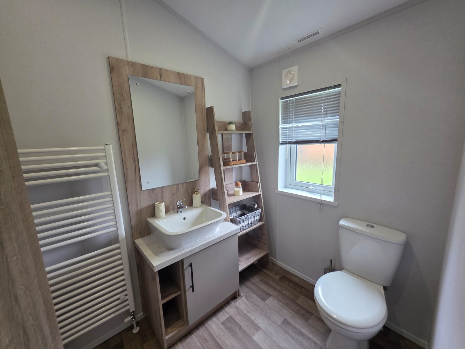 Brickyard lakes - lodges-for-sale