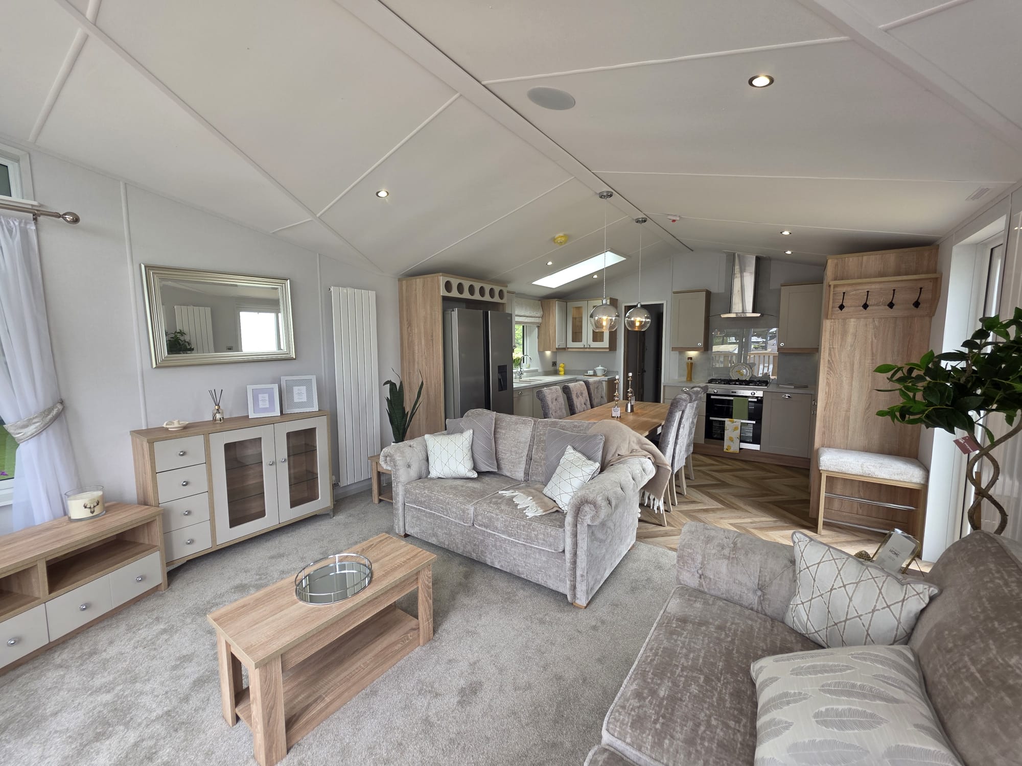 Brickyard lakes - lodges-for-sale